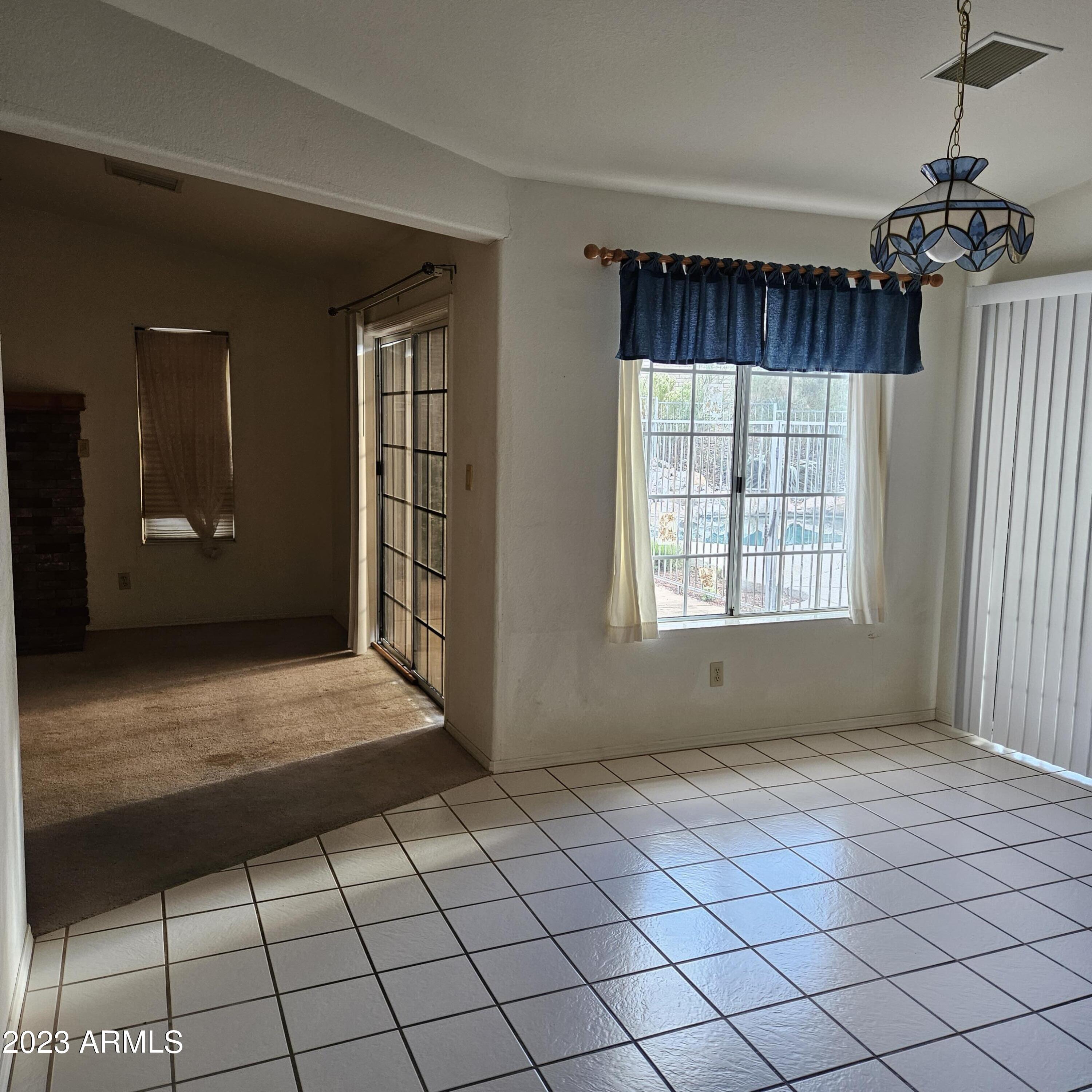 TOWN & COUNTRY ESTATES 6 - Residential