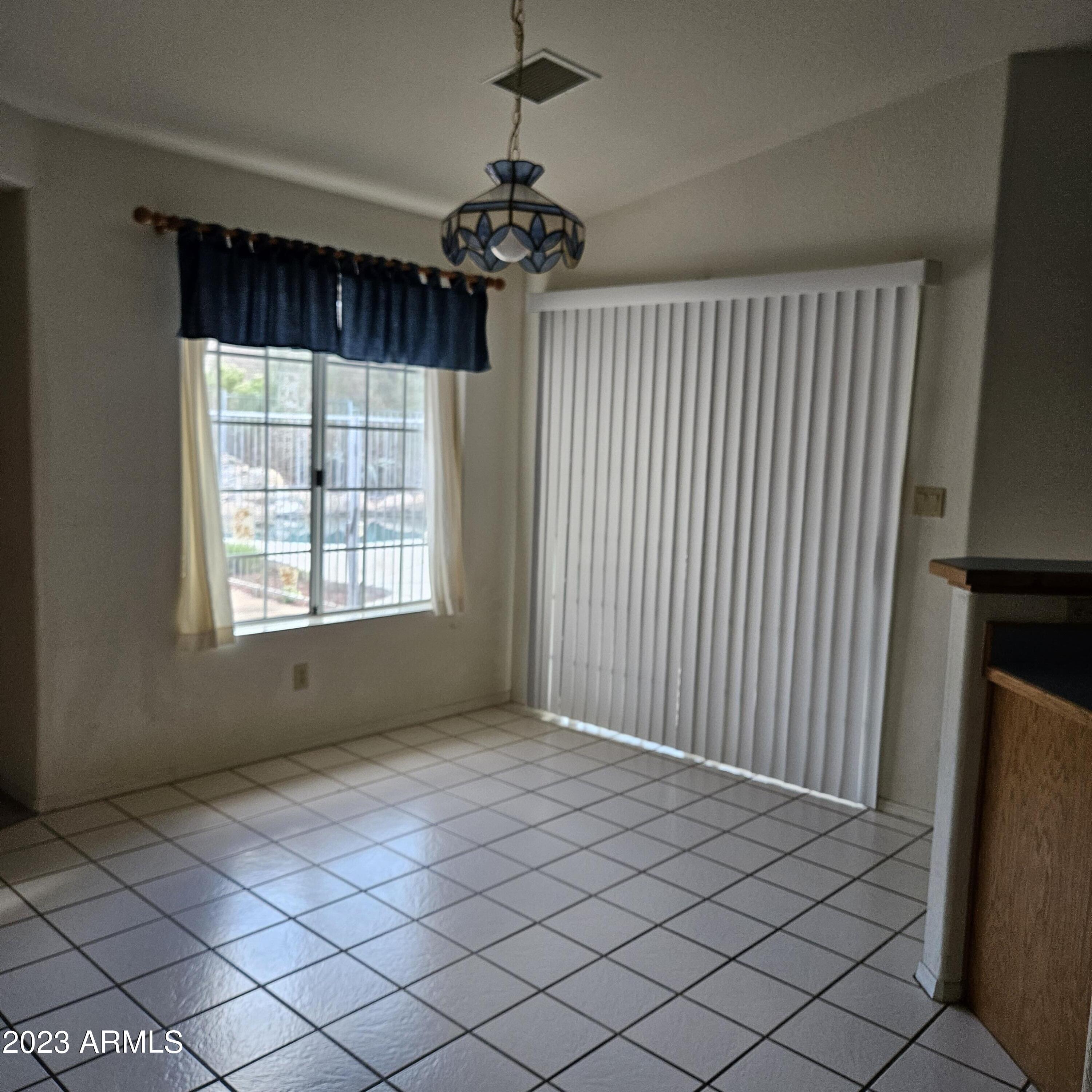 TOWN & COUNTRY ESTATES 6 - Residential