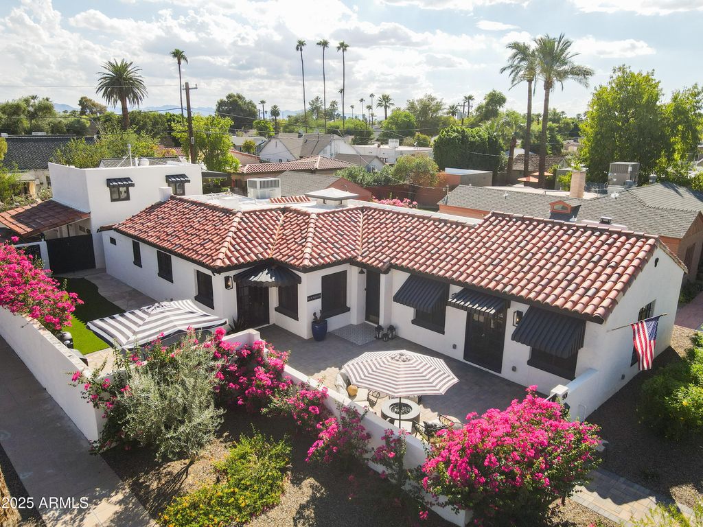 Photo of 501 W Palm Lane, Phoenix, AZ 85003 (MLS # 6917905)