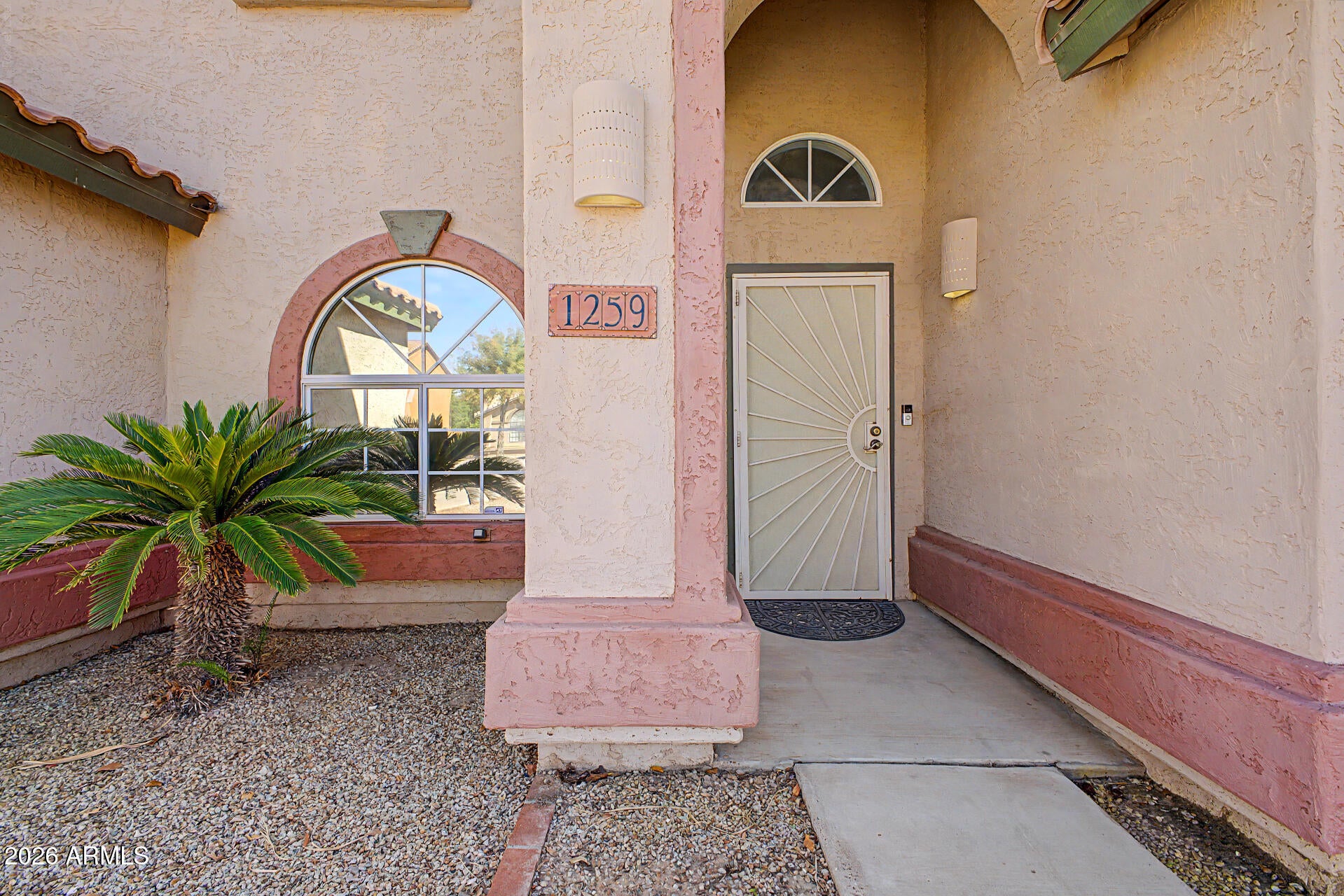 1259 E SUNSET Drive