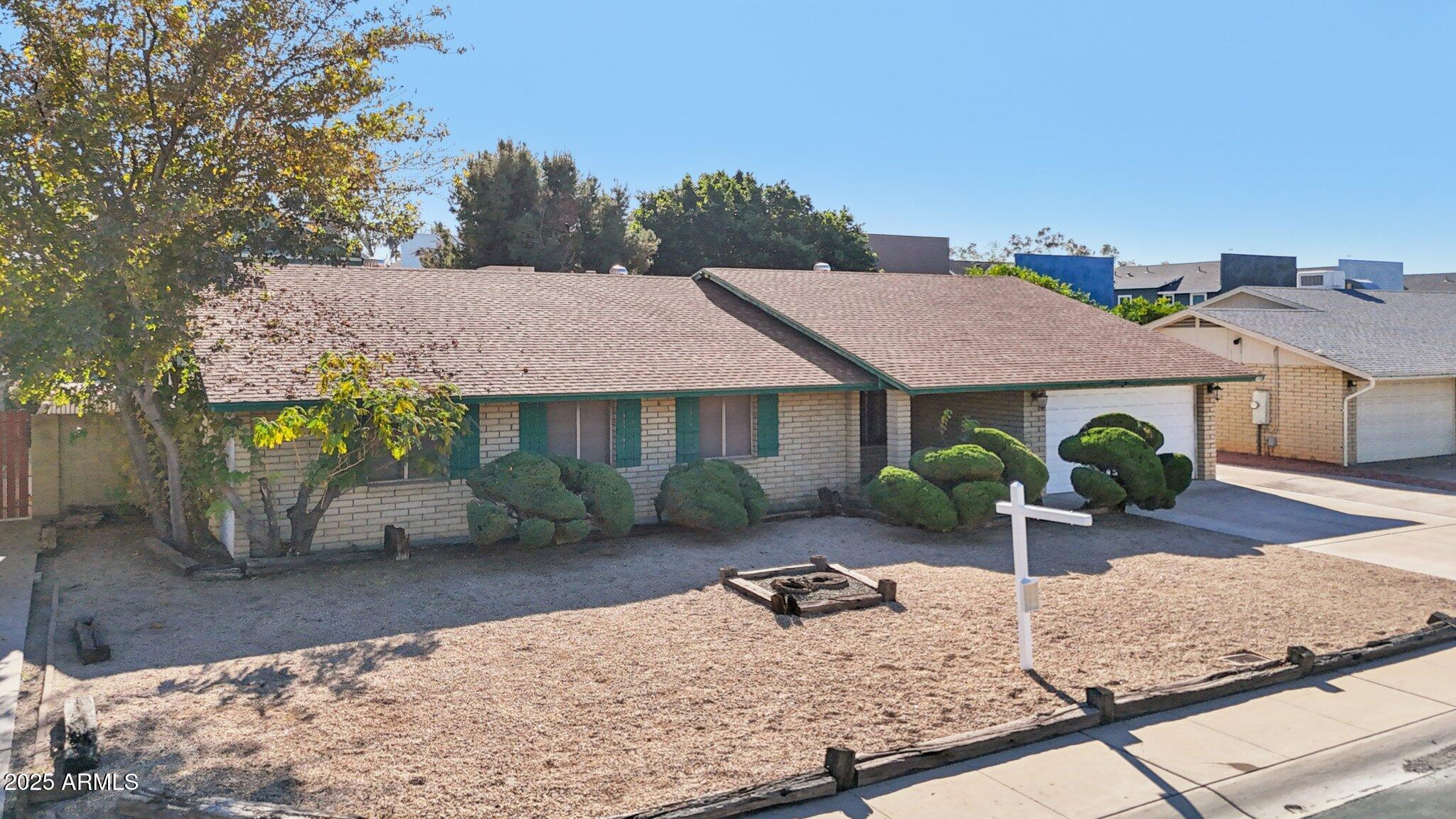 4323 W BLOOMFIELD Road