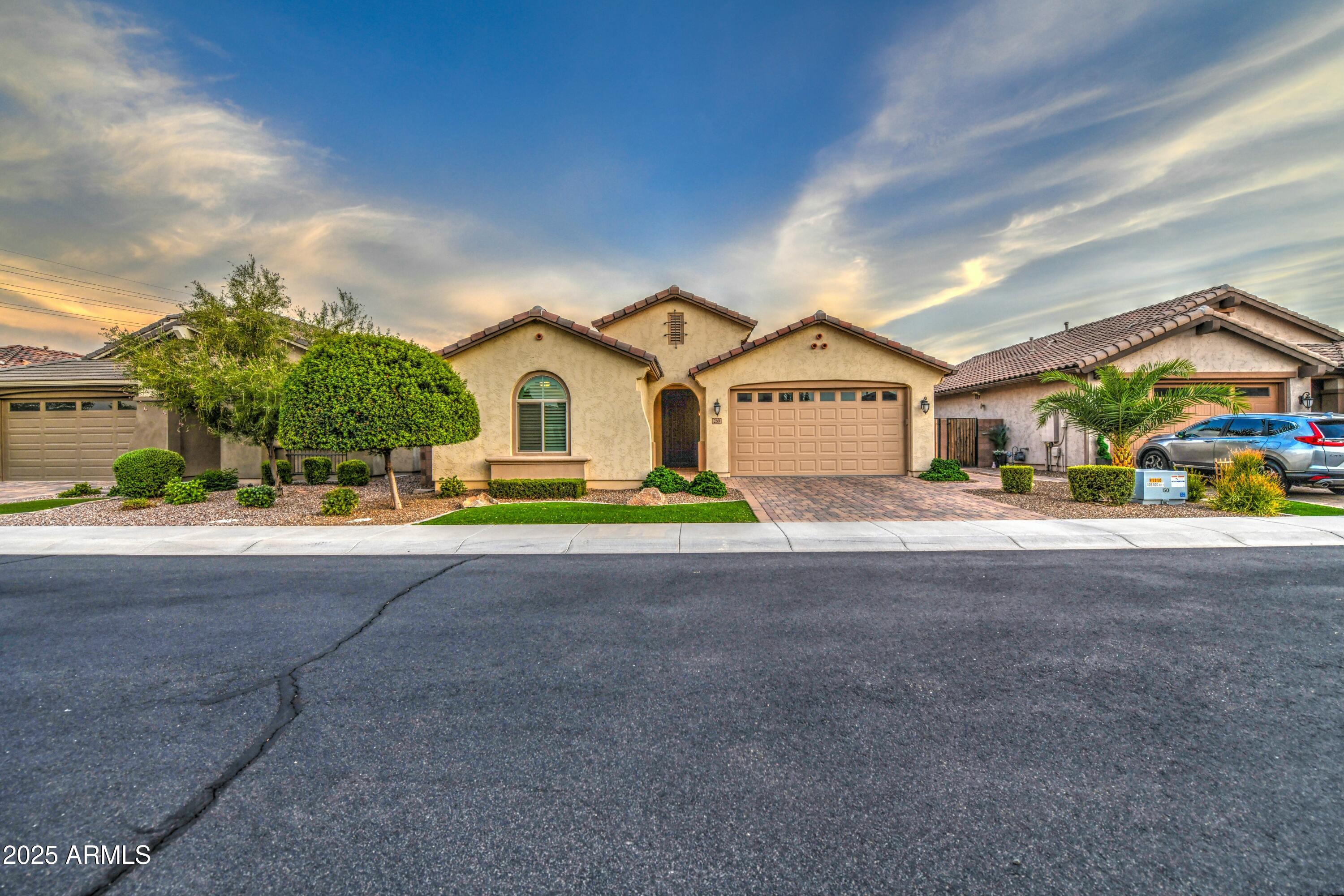 269 E HORSESHOE Drive