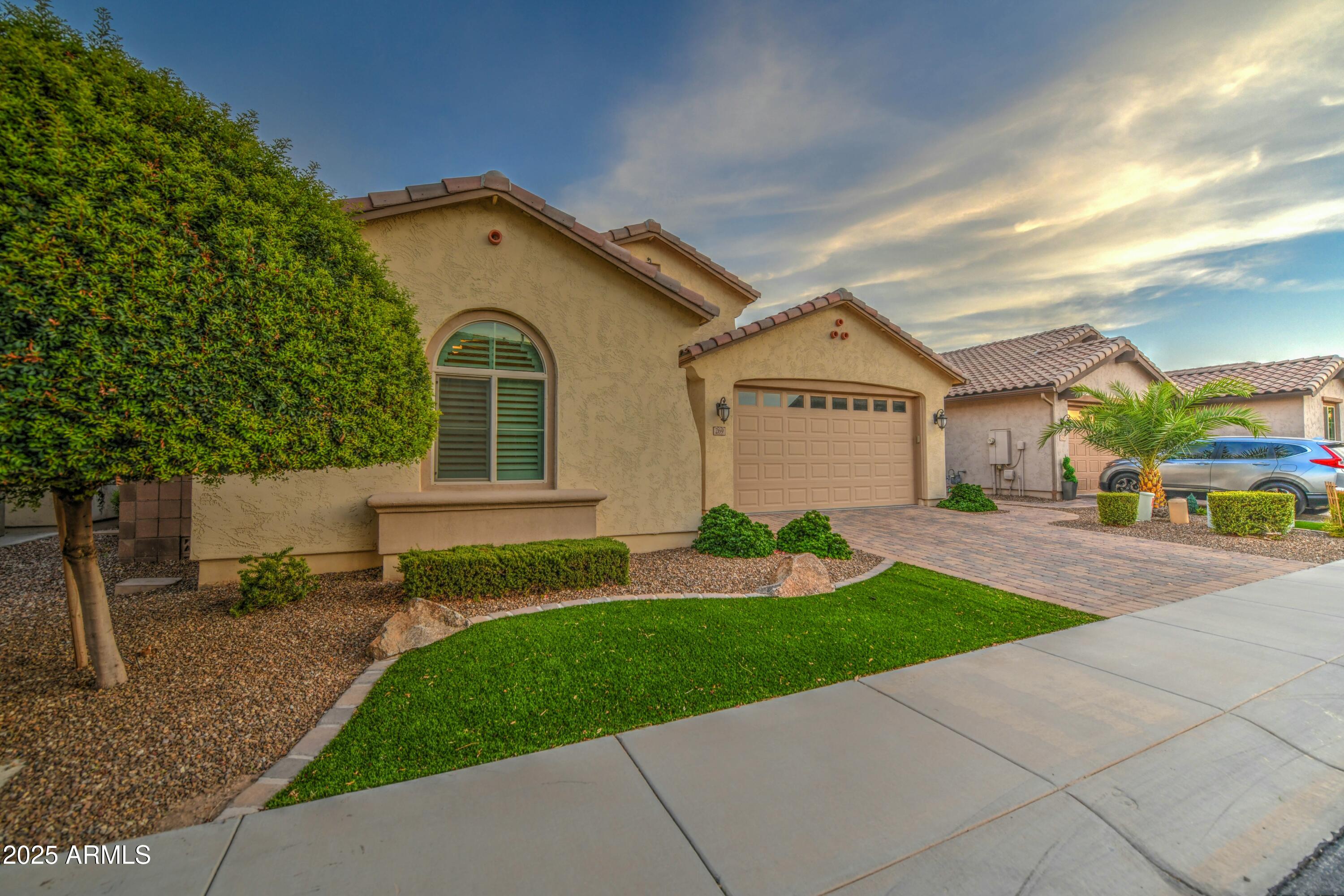 269 E HORSESHOE Drive