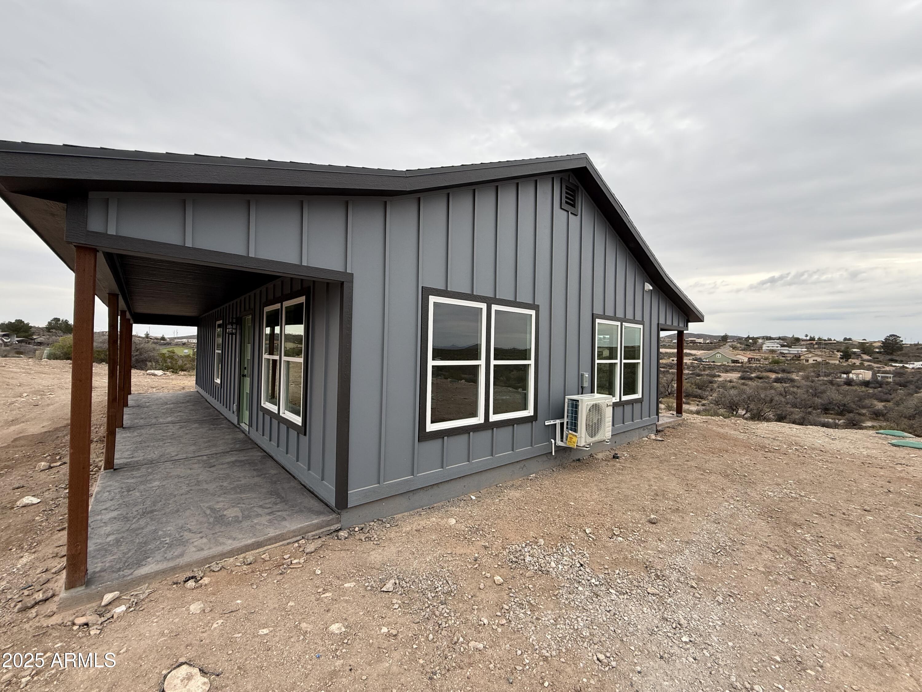 1383 N Saddleback Circle