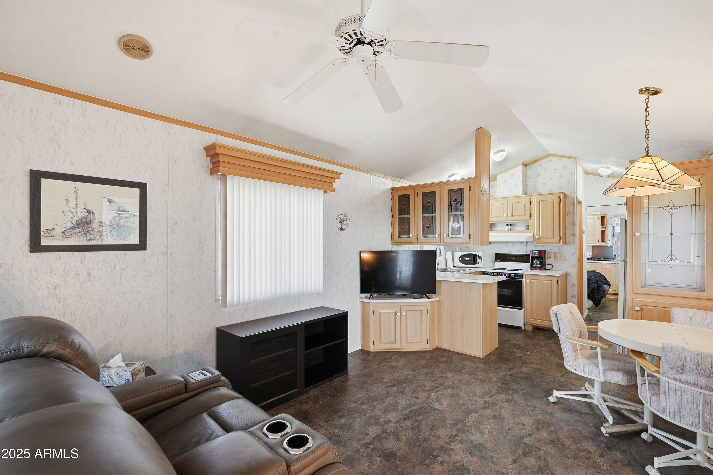 8700 E UNIVERSITY Drive 5104