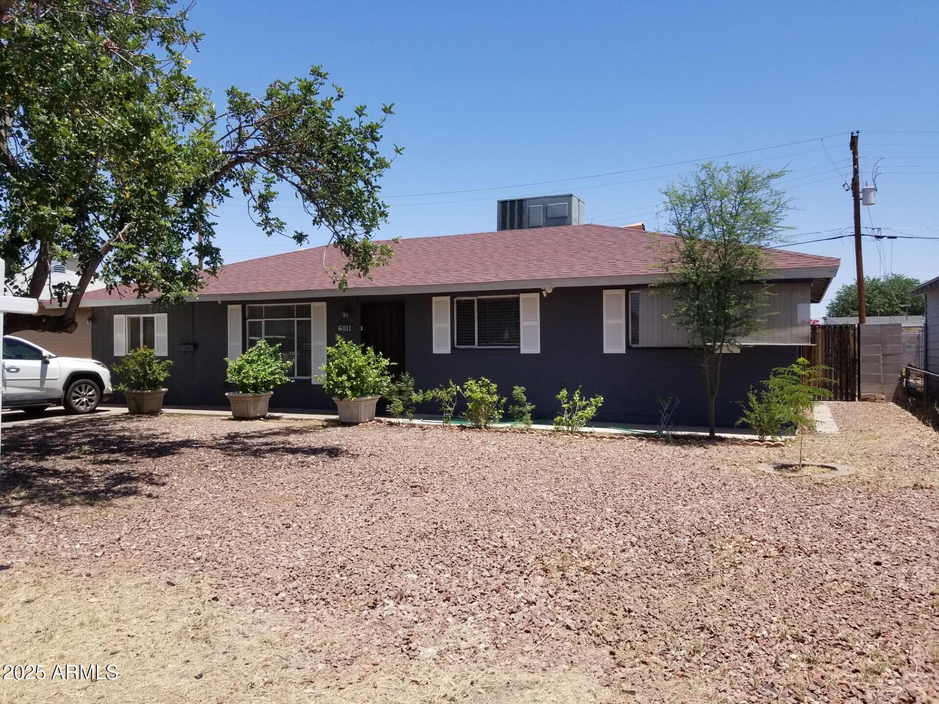 Homes 1 6011 N 33RD Avenue