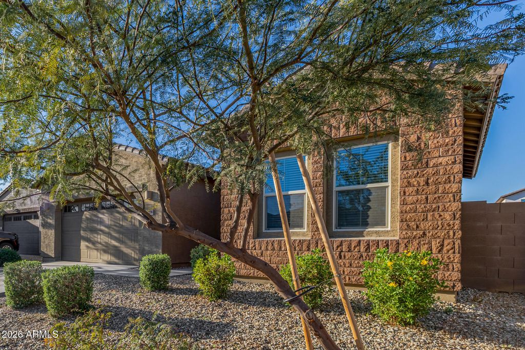 Photo of 19206 W Wolf Street, Litchfield Park, AZ 85340 (MLS # 6995877)