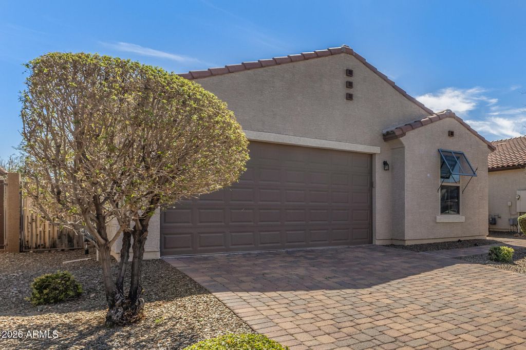 Photo of 10043 W Robin Lane, Peoria, AZ 85383 (MLS # 6993782)