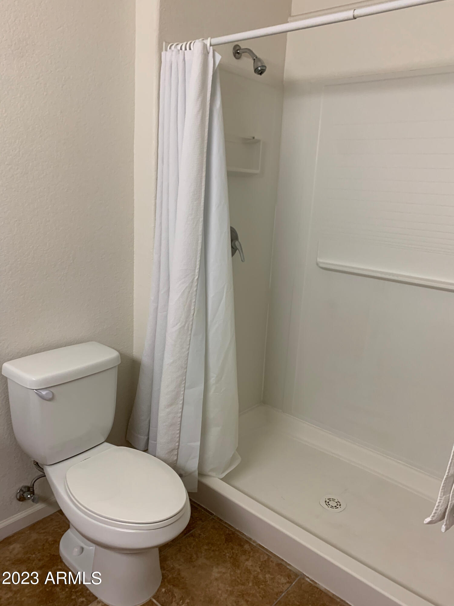 CASA ANTIGUA CONDOMINIUMS - Residential Lease