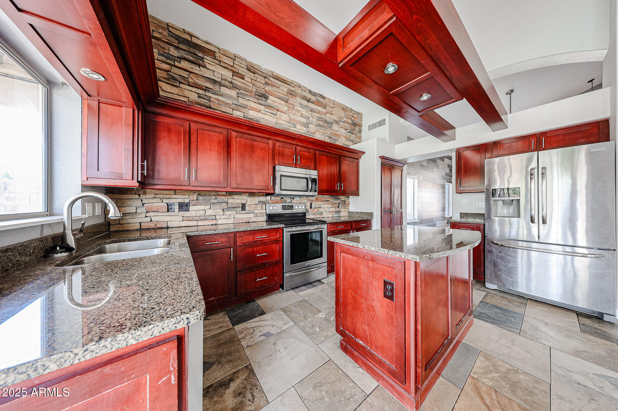 3033 E MILLBRAE Lane