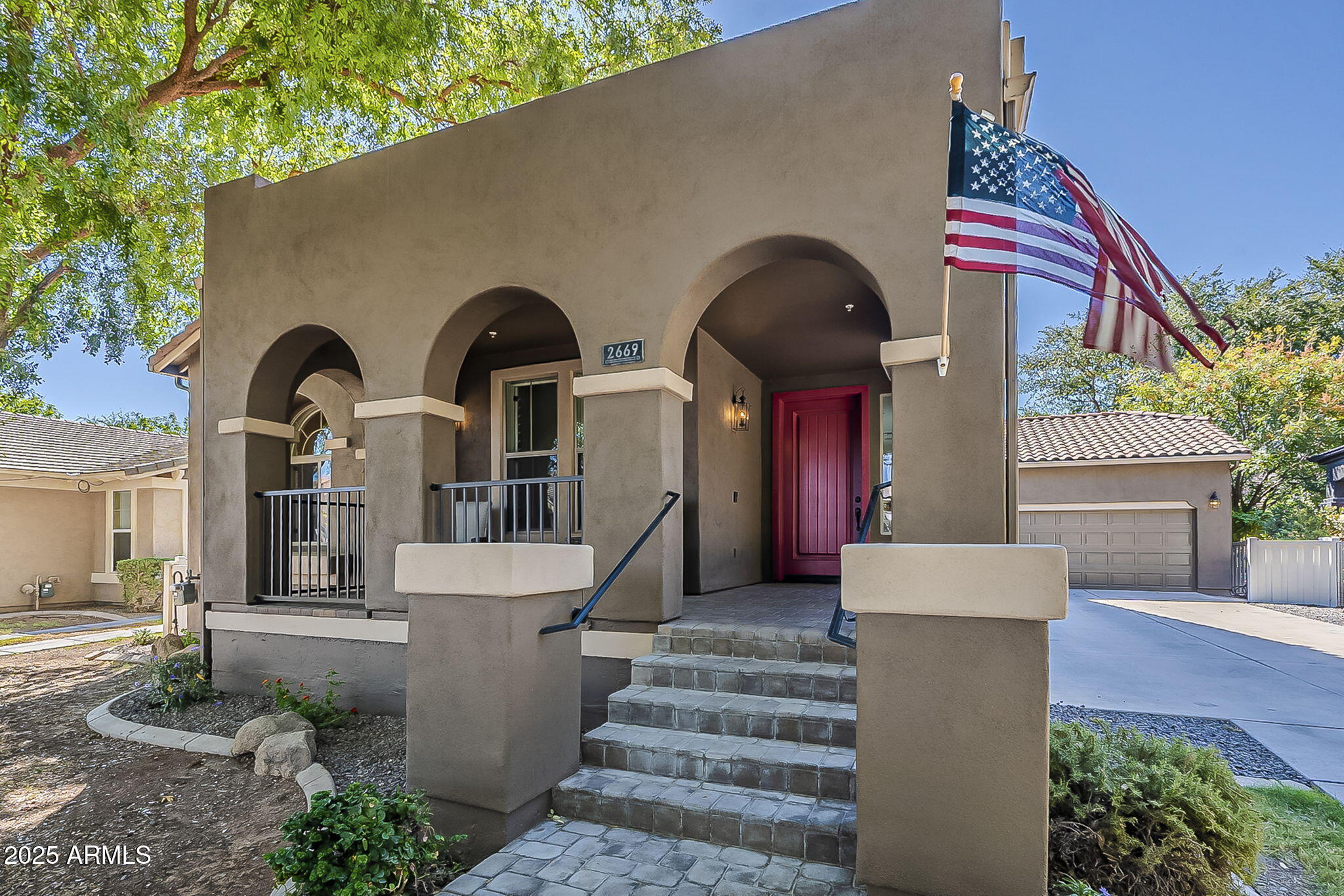 2669 E TAMARISK Street