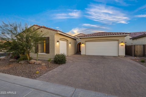 A home in Cave Creek