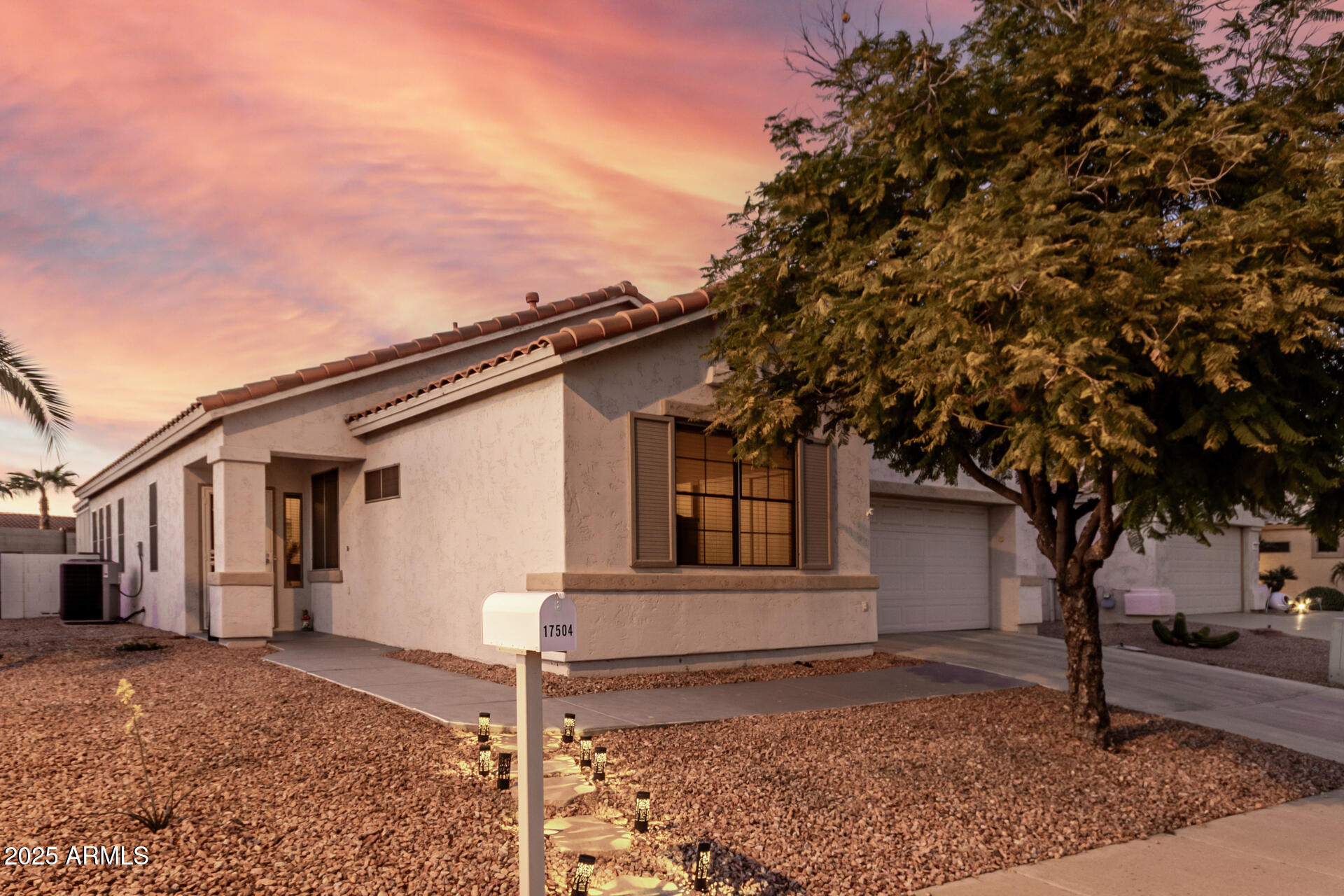 17504 N PHOENICIAN Drive