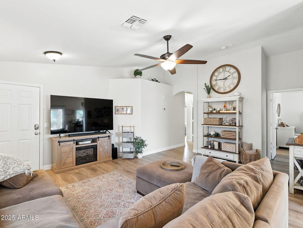 Photo of 6768 S Russet Sky Way, Gold Canyon, AZ 85118 (MLS # 6908142)