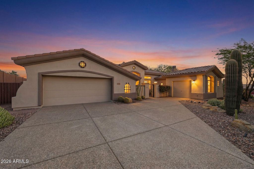 Photo of 2223 W Hazelhurst Court, Anthem, AZ 85086 (MLS # 7015339)