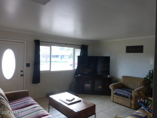 302 W GREENWICH Road