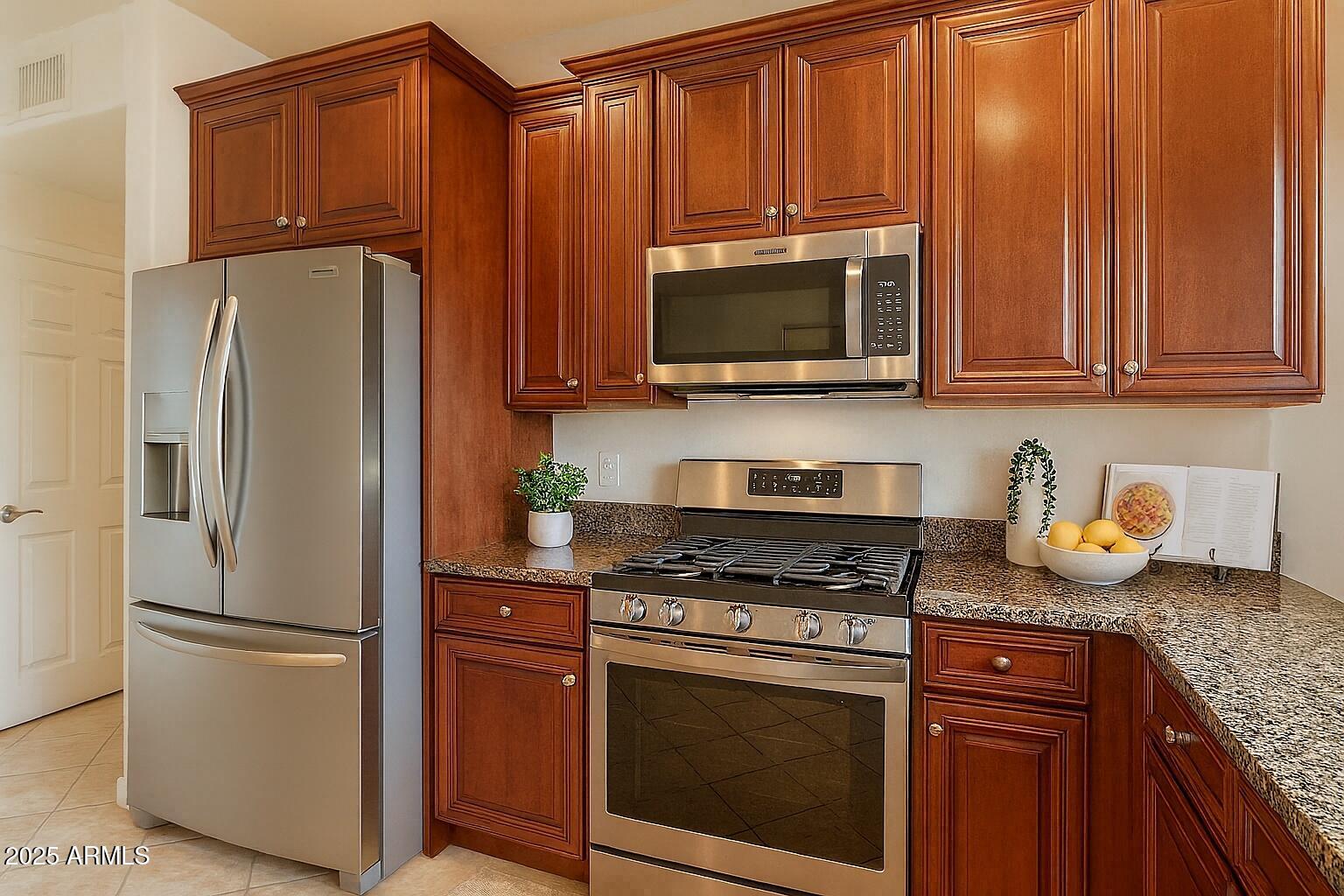 5450 E DEER VALLEY Drive 1208