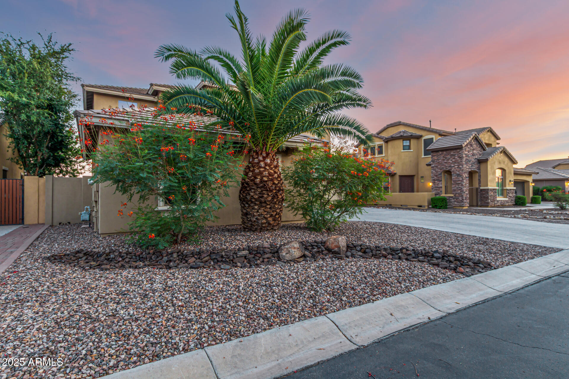 3445 E GRAND CANYON Drive