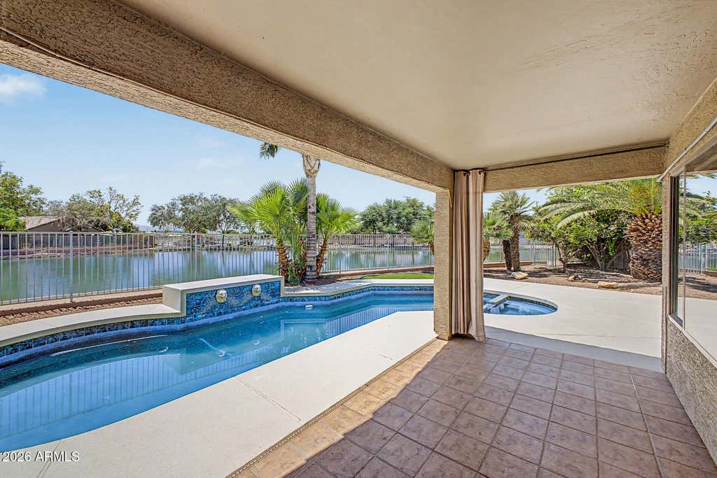 Photo of 10819 W Monte Vista Road, Avondale, AZ 85392 (MLS # 7028810)