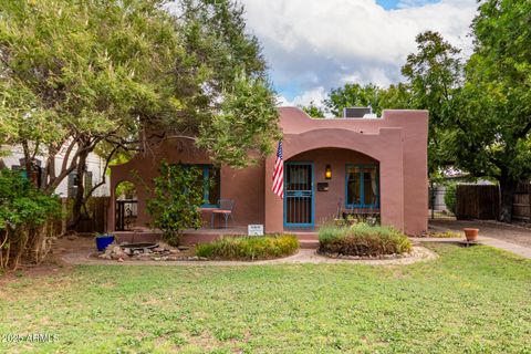 Photo of 1309 W Mackenzie Drive, Phoenix, AZ 85013 (MLS # 6902469)