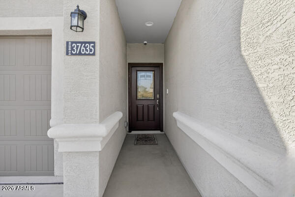 37635 W CAPRI Avenue