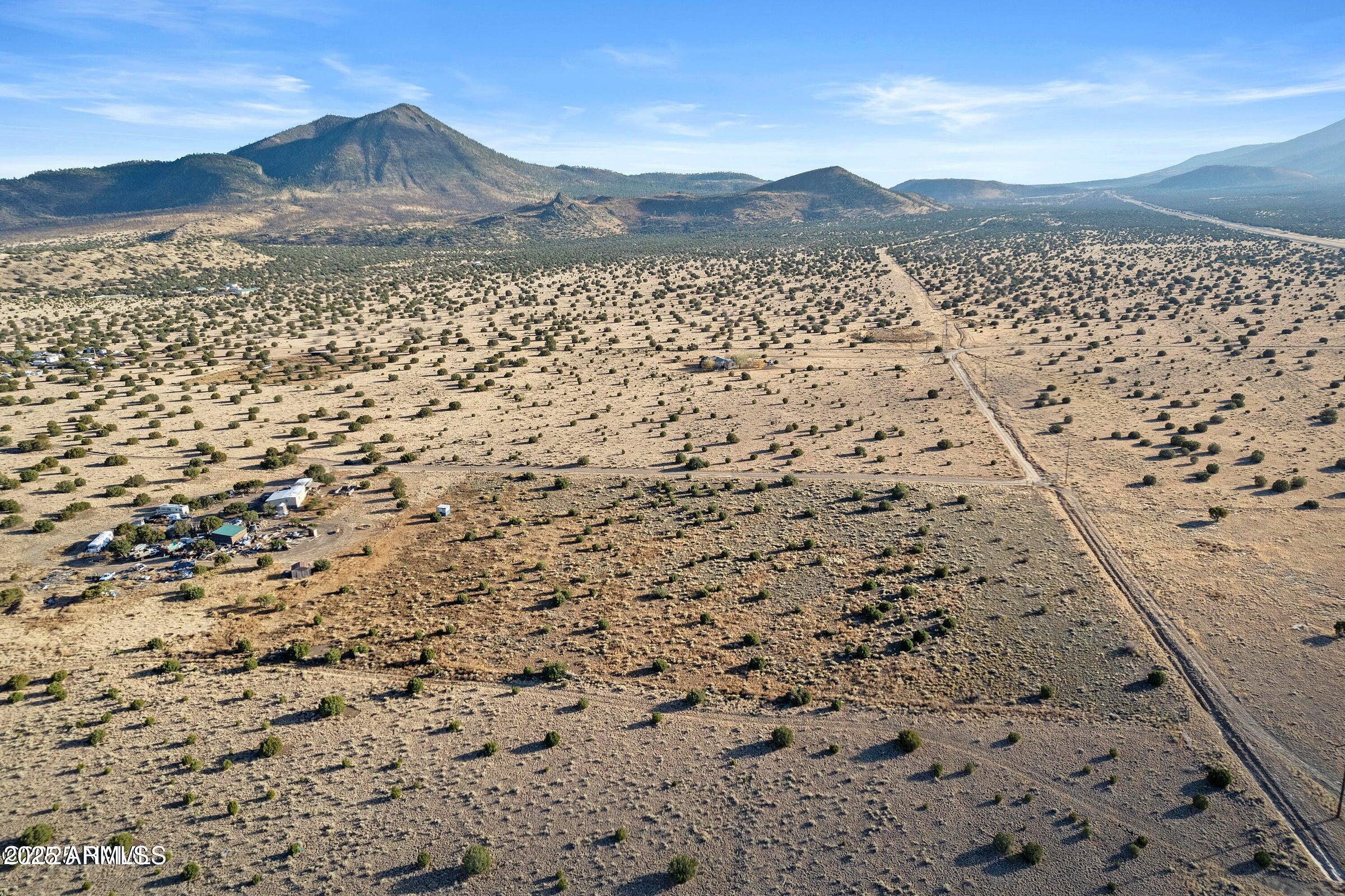 5105 E Iron Horse Trail -