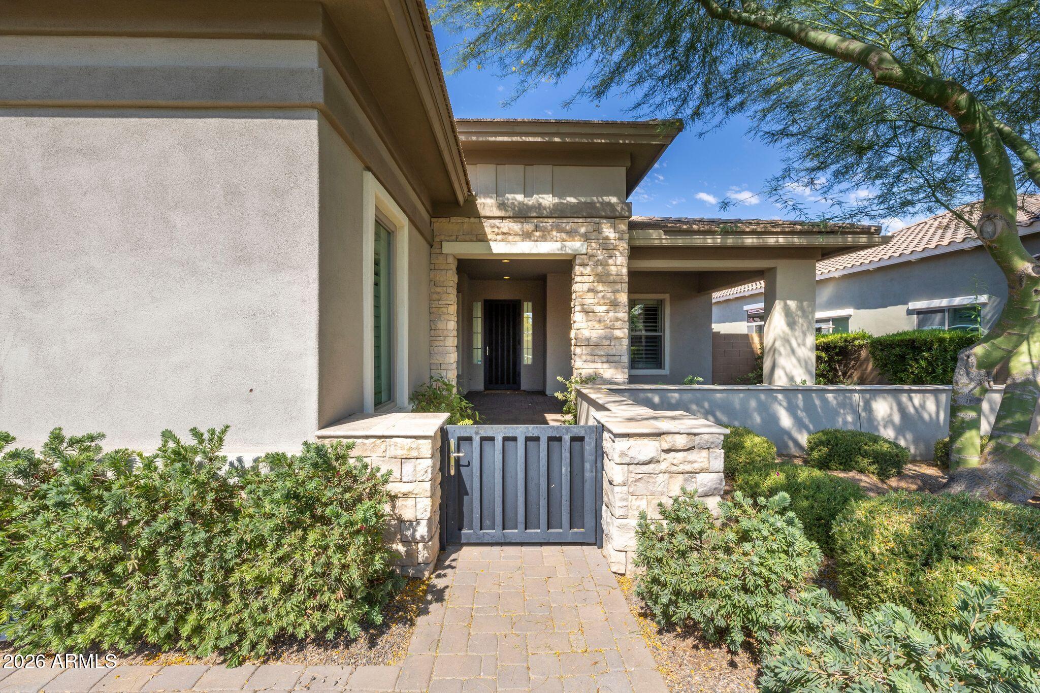5519 E WINDSTONE Trail