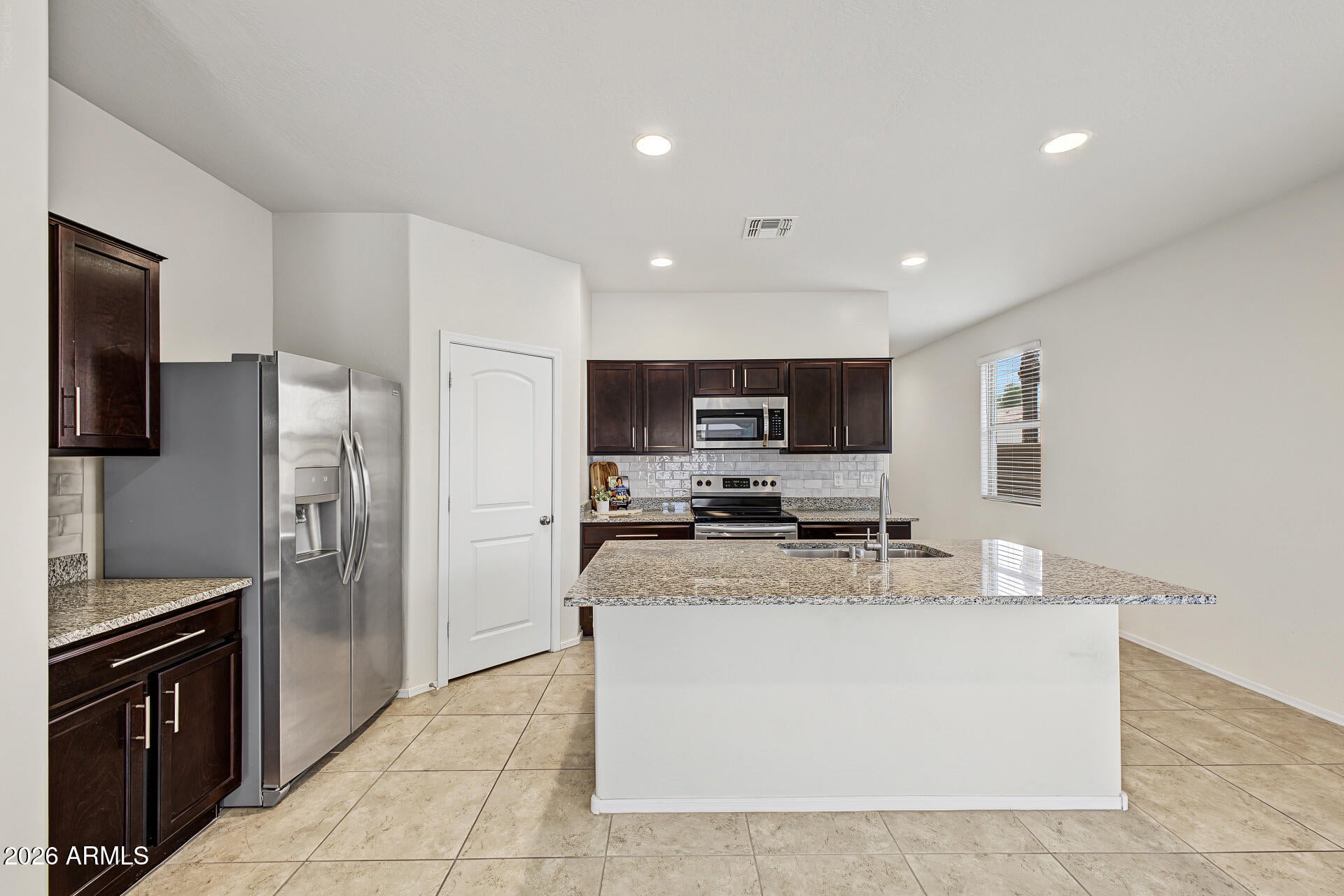 1141 E VIOLA Court