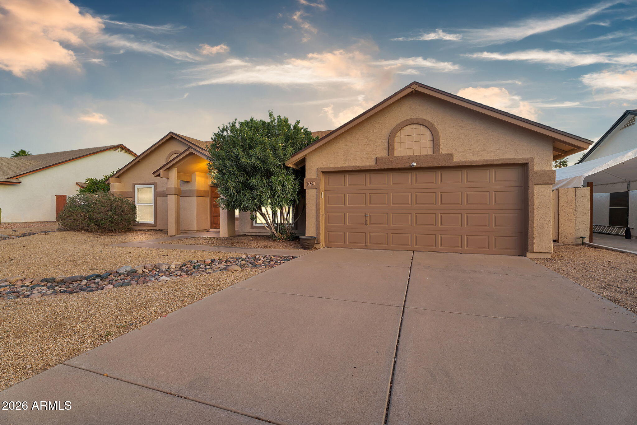 4861 E HOBART Street