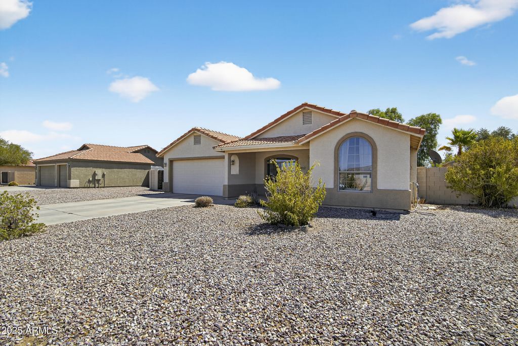 Photo of 1015 E Lincolnwood Circle, Casa Grande, AZ 85194 (MLS # 6903831)