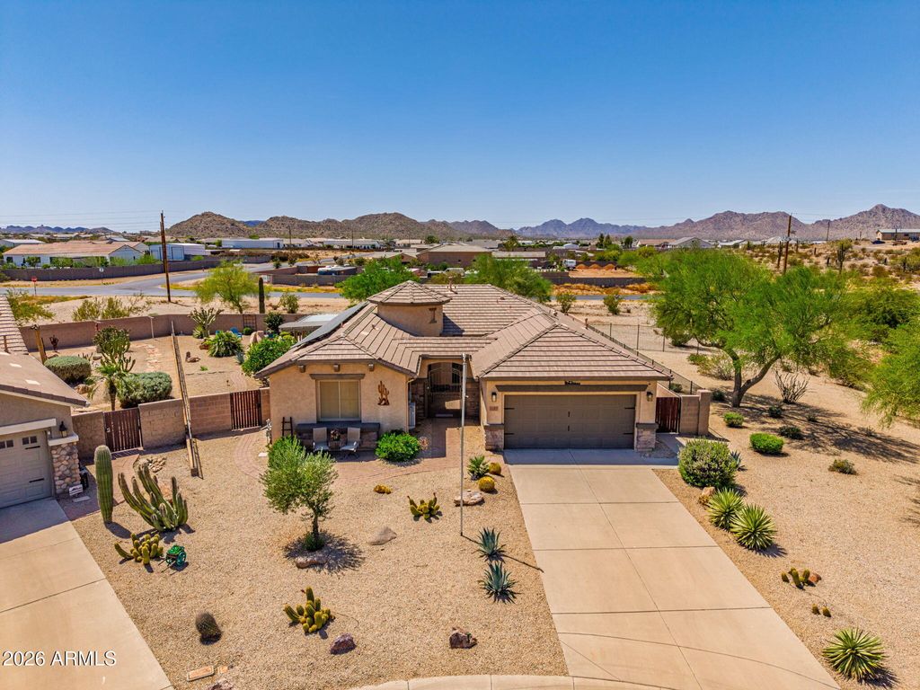Photo of 1197 W Desert Lily Drive, San Tan Valley, AZ 85143 (MLS # 7010253)
