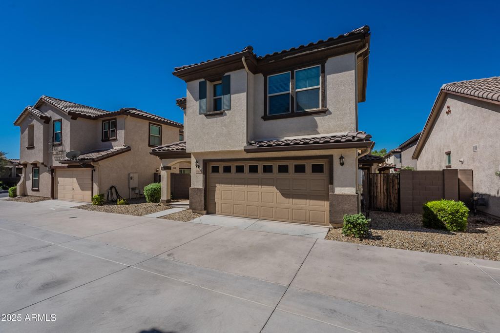 Photo of 16368 W Moreland Street, Goodyear, AZ 85338 (MLS # 6930483)