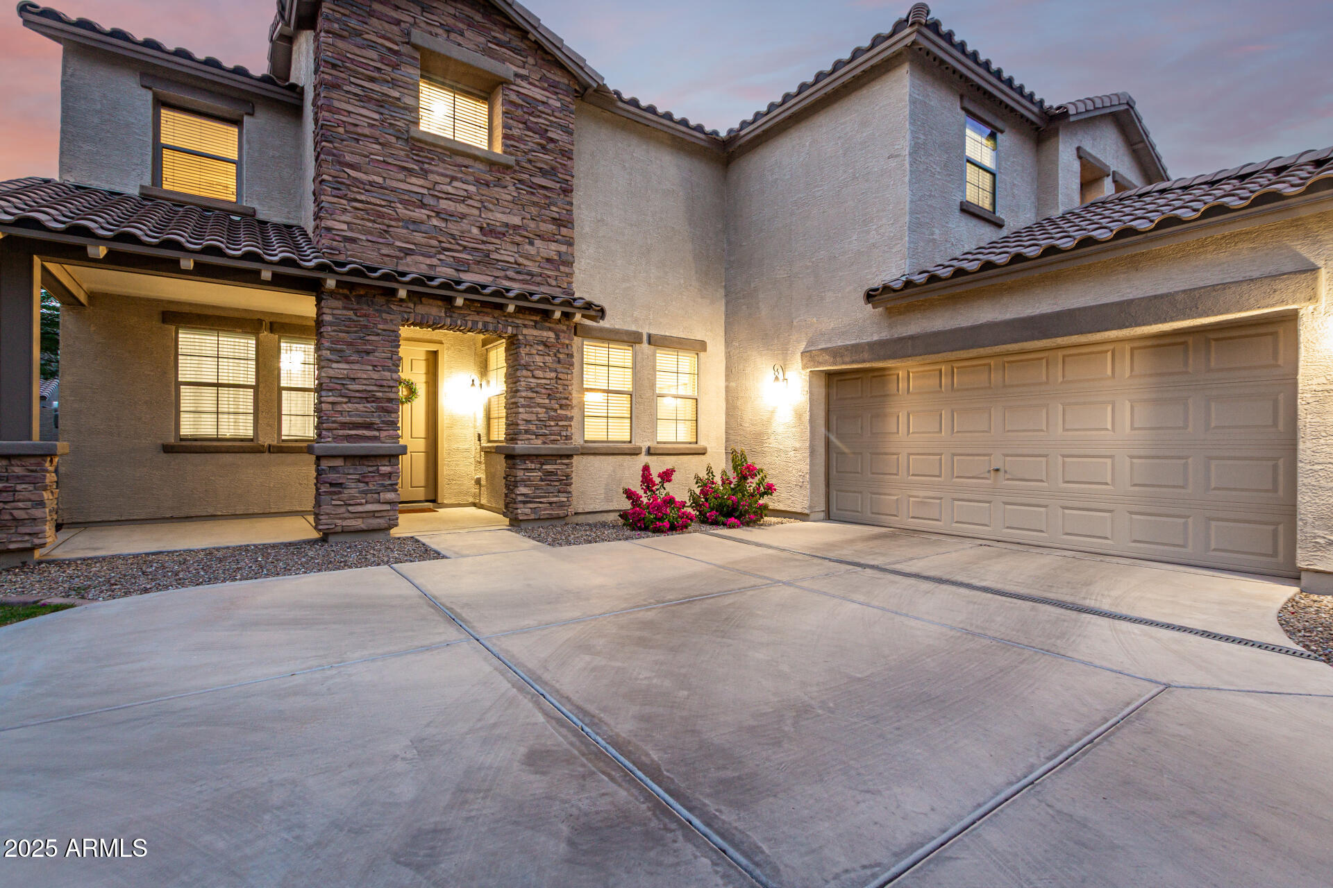 21472 E Saddle Court