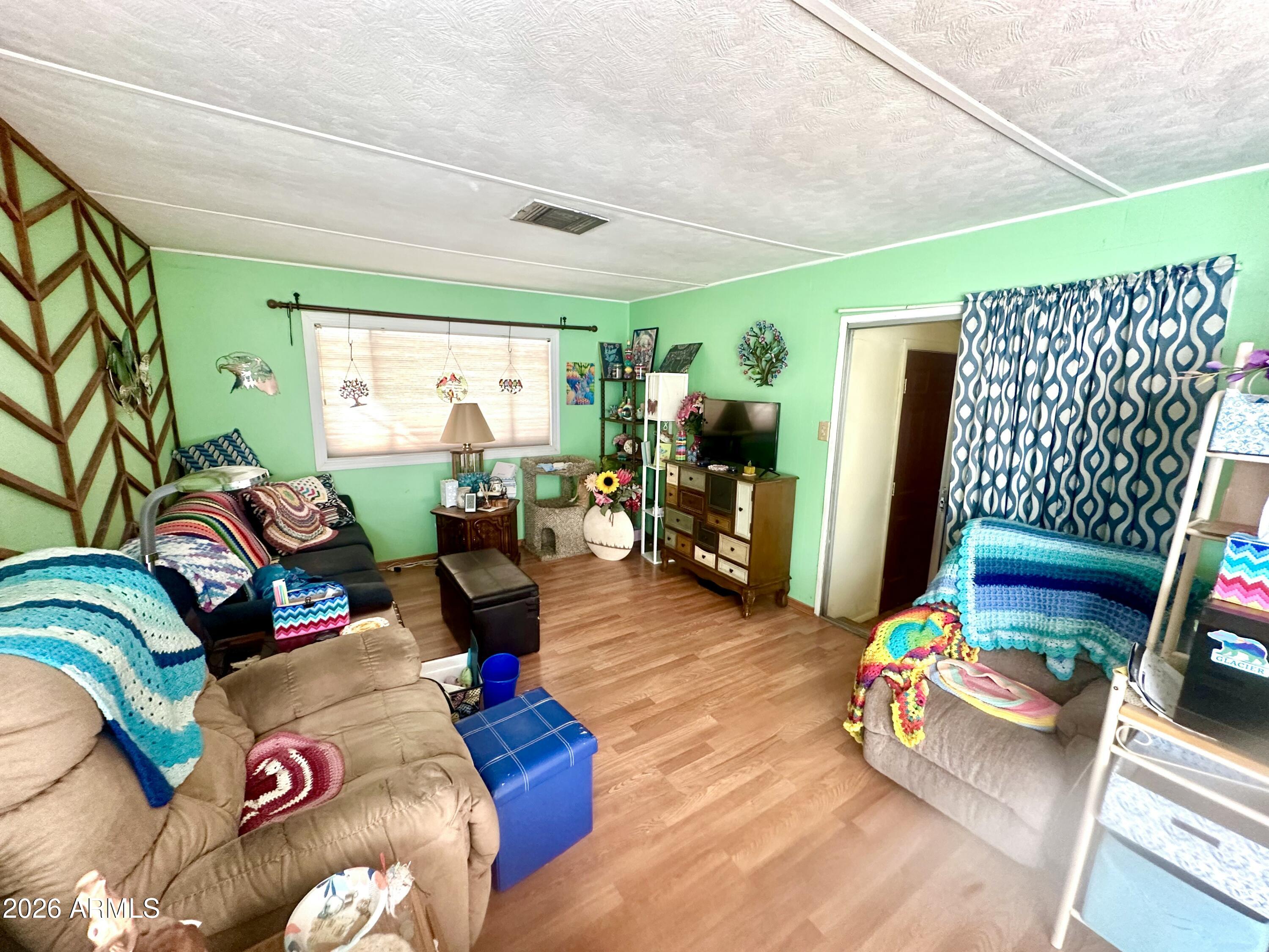 SPRING VALLEY - Residential