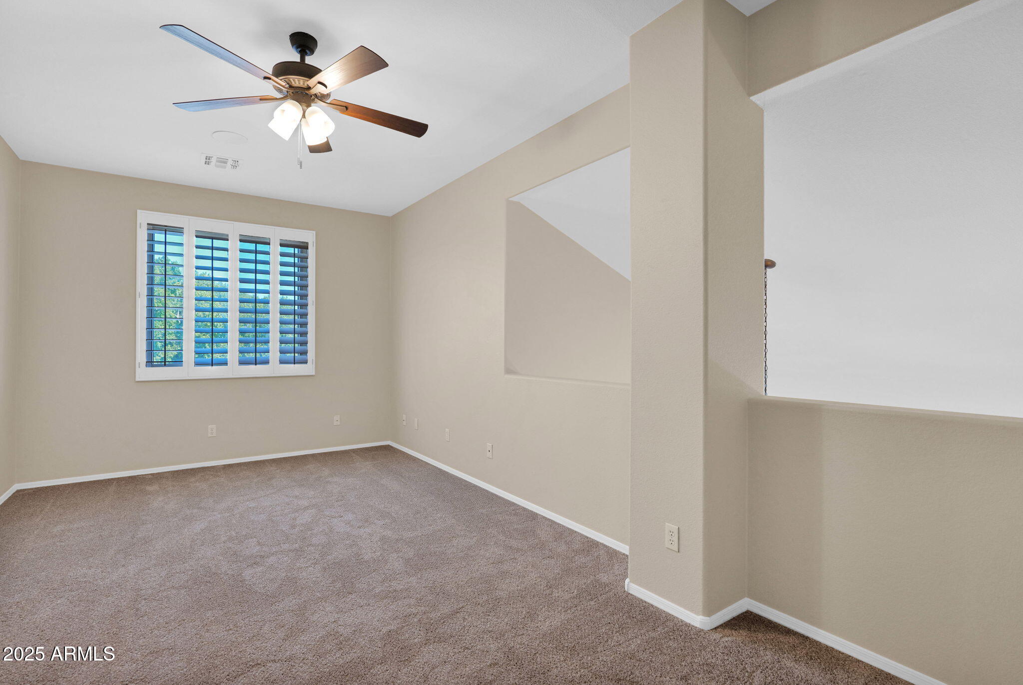 1446 S CORRINE Drive