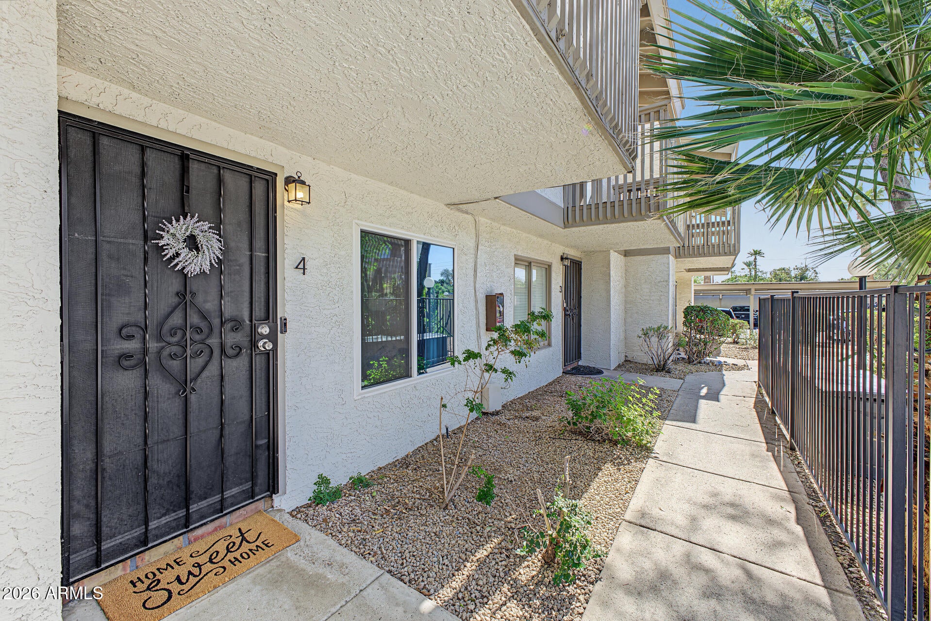 1402 E OSBORN Road 4