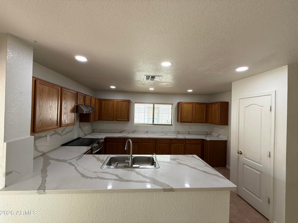 Photo of 9518 N 82nd Glen, Peoria, AZ 85345 (MLS # 7077231)