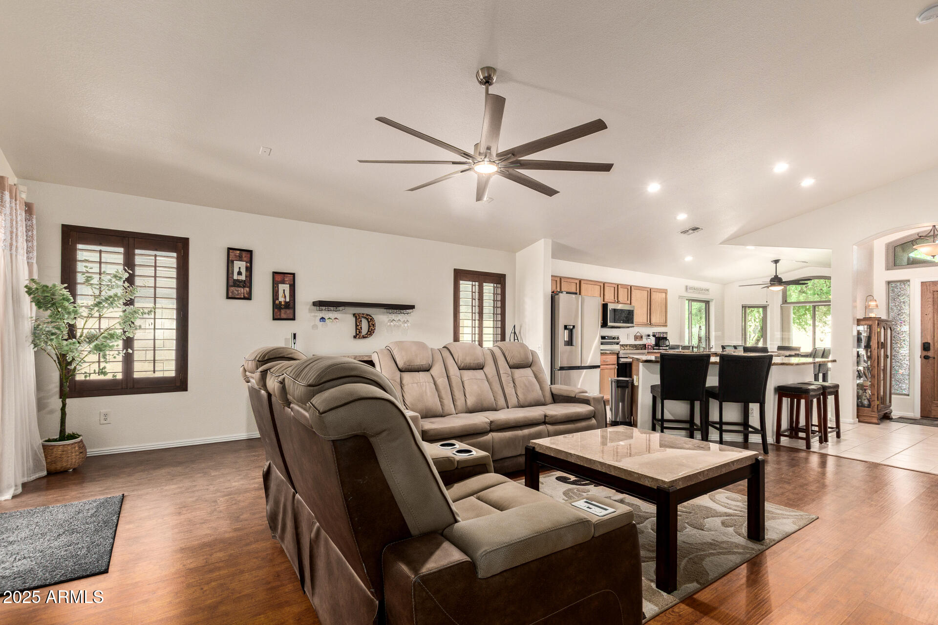2421 N MALACHITE --