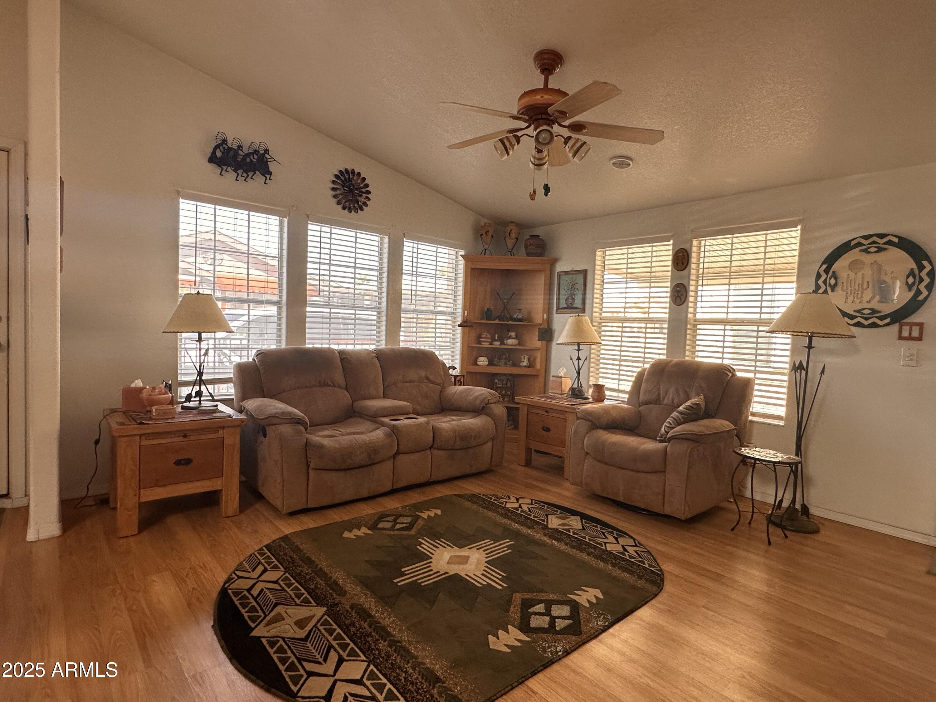 650 N Hawes Road 4609