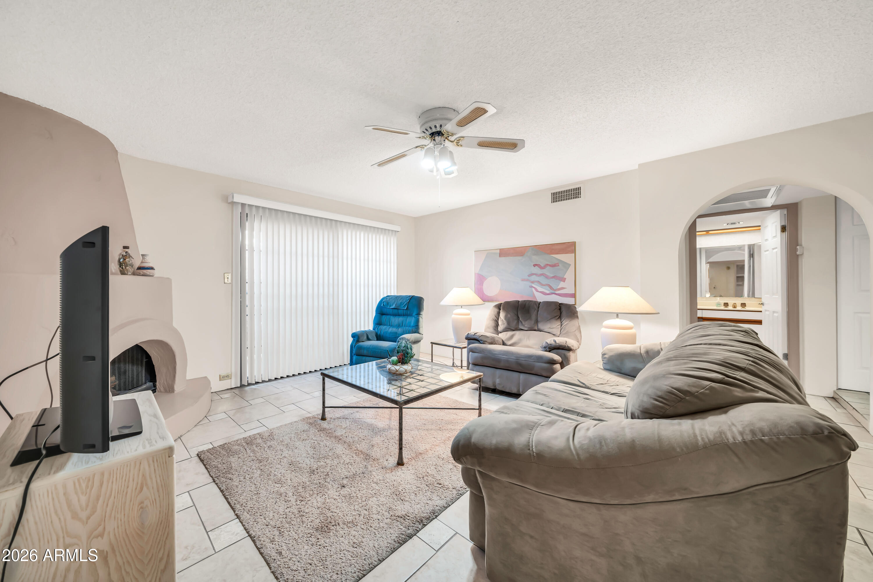10410 N CAVE CREEK Road 1018