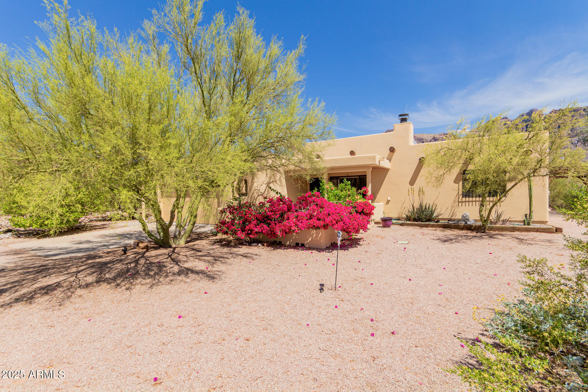 3243 N VAL VISTA Road