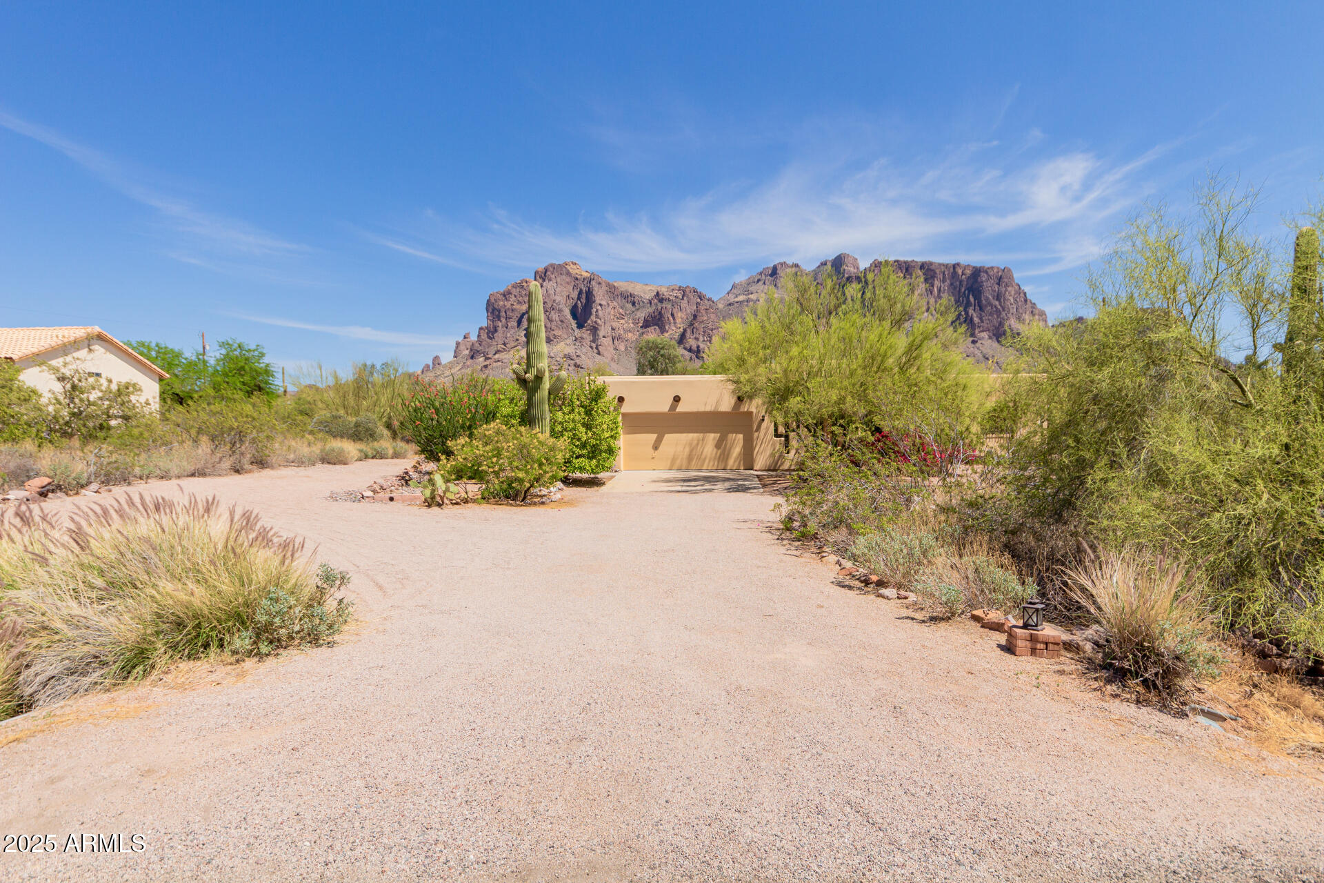 3243 N VAL VISTA Road
