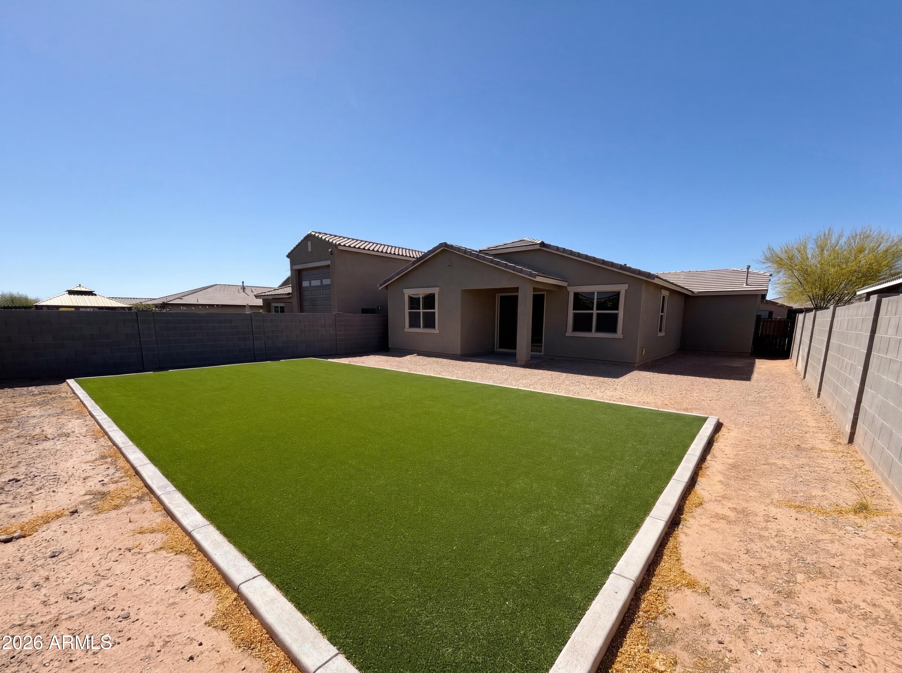 17722 W PINNACLE VISTA Drive