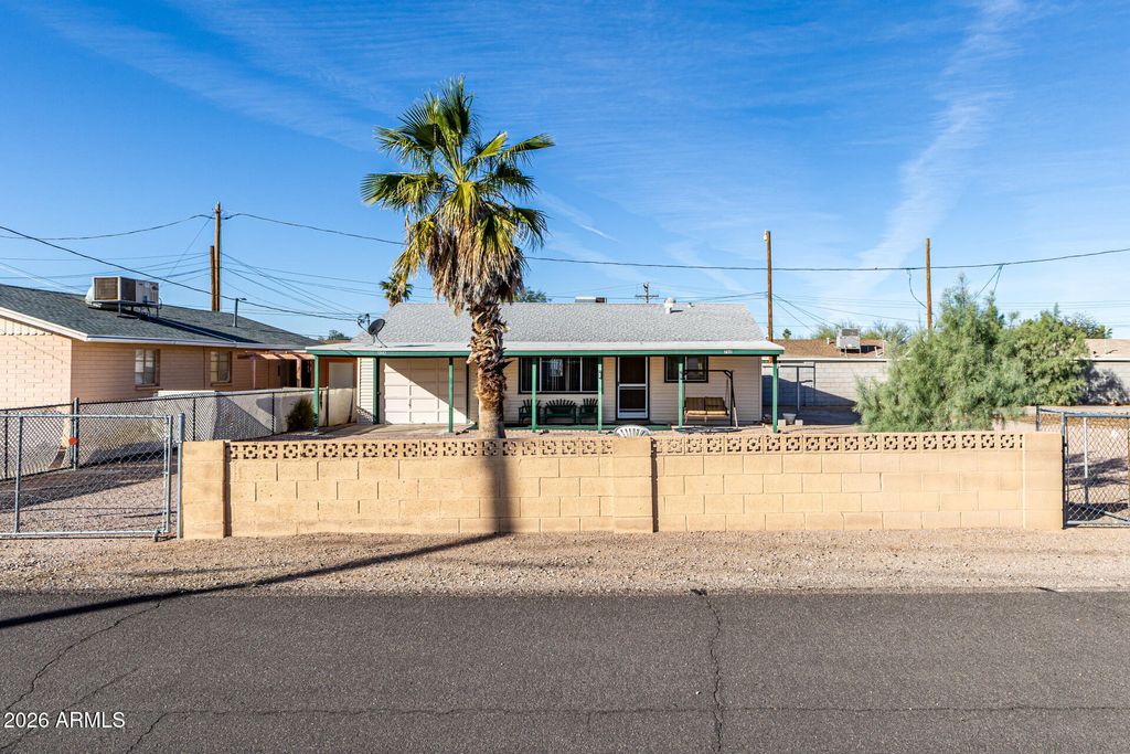 Photo of 700 N Victory Drive, Apache Junction, AZ 85120 (MLS # 6969567)