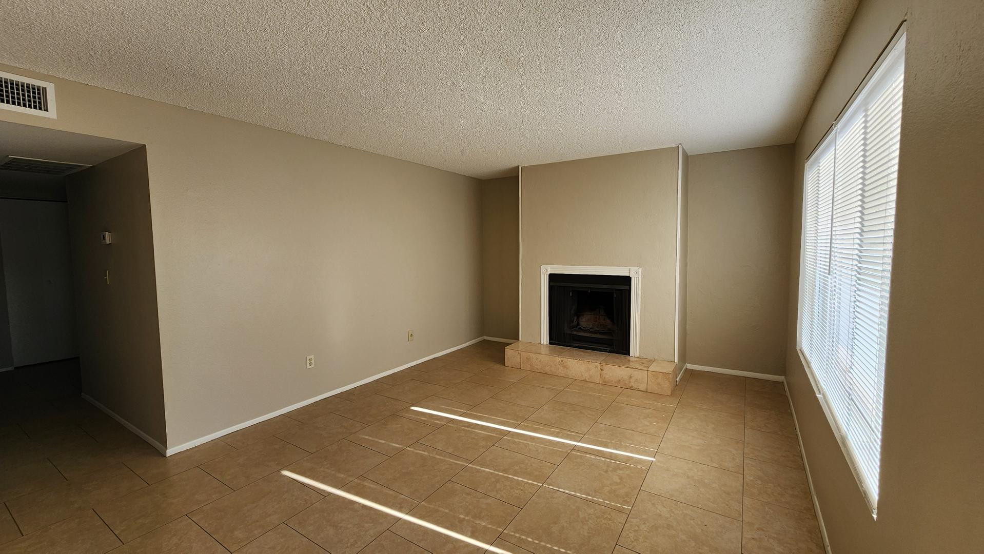 106 E Duke Drive