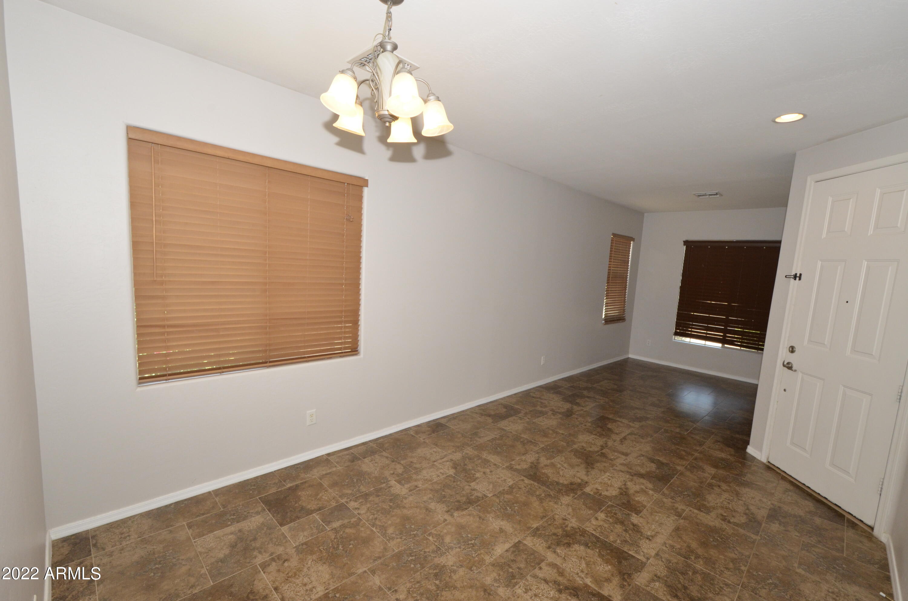 4100 S VINEYARD Avenue