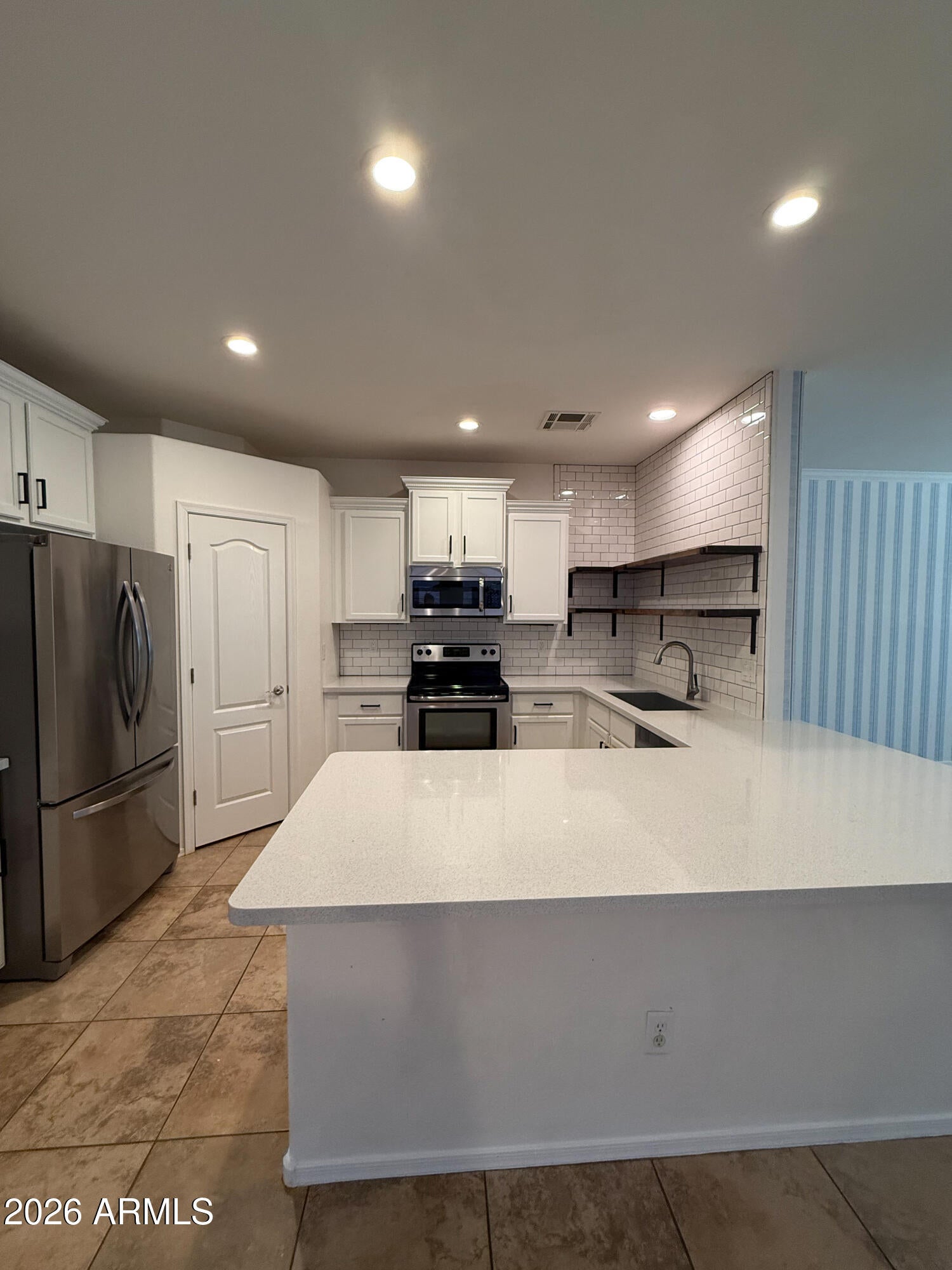 3769 E KERRY Lane