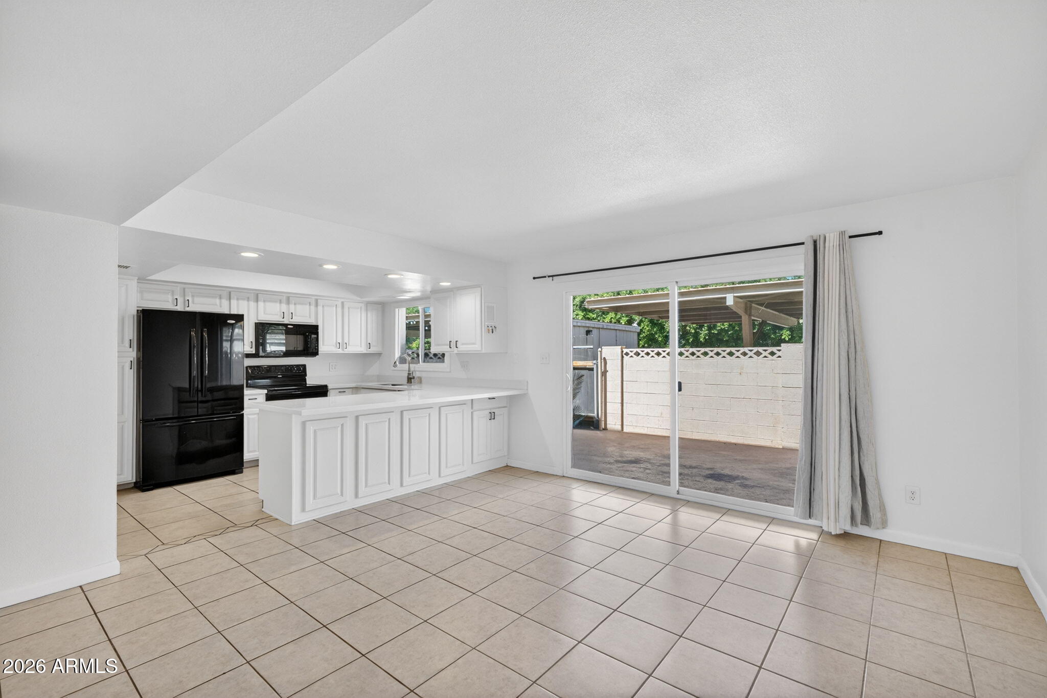 8548 E MCDONALD Drive