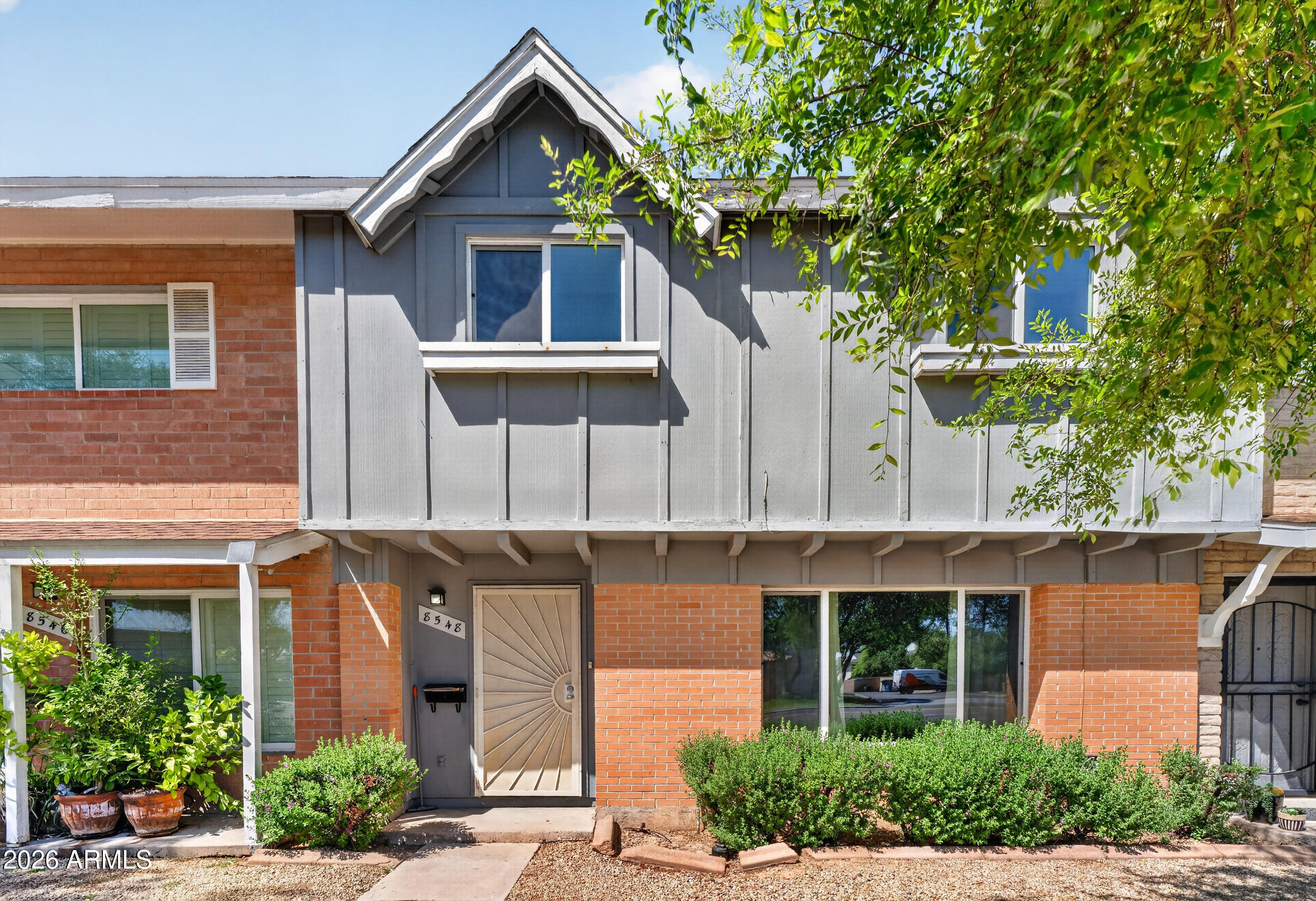 8548 E MCDONALD Drive