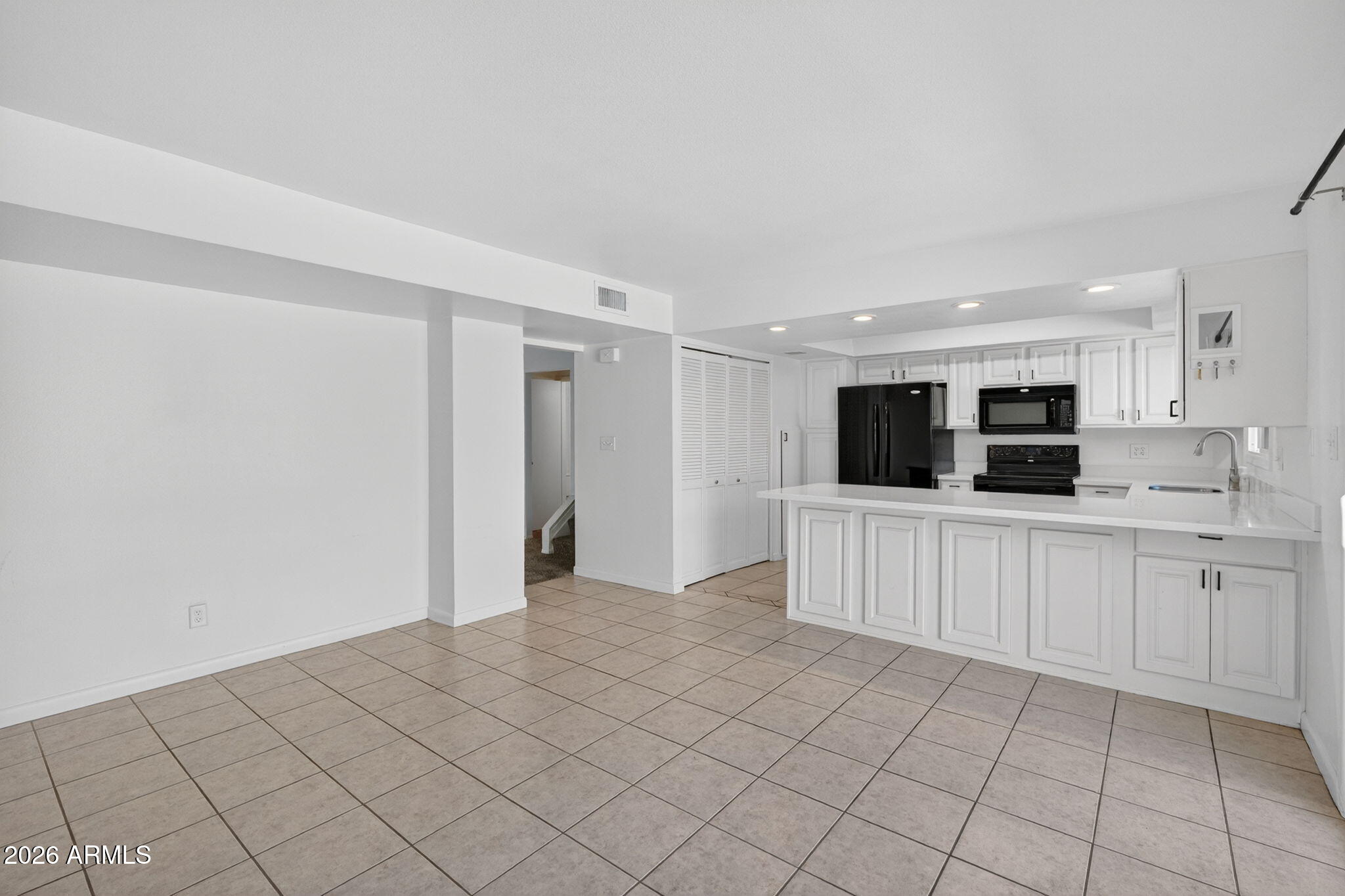 8548 E MCDONALD Drive